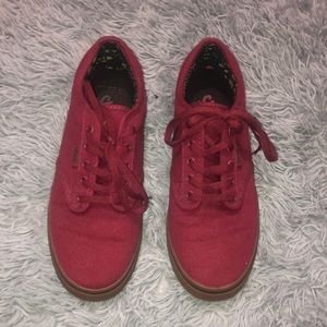 All maroon with rubber bottoms women’s Vans